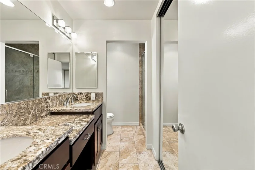 5400 Lindley Avenue #101 photo 22