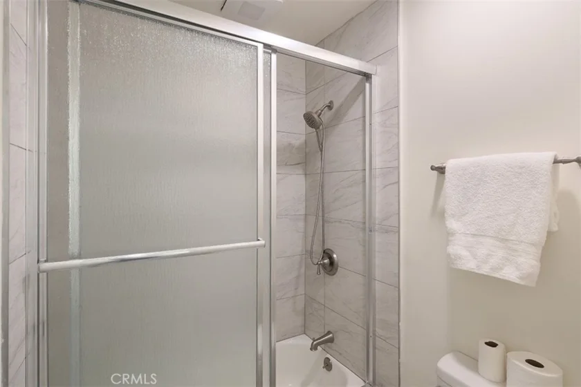 5651 Sumner #109 photo 23