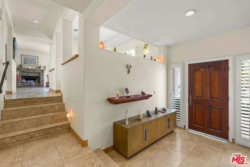 6435 Zumirez Drive #21 photo 3