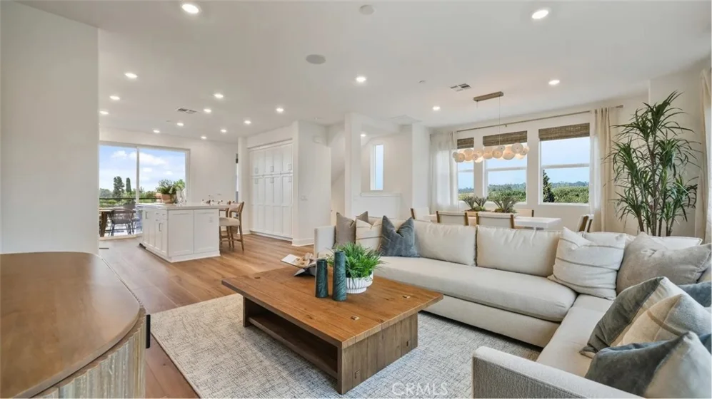 1754 Lychee Street photo 7