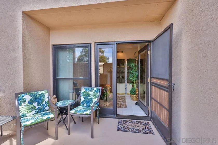 835 D Avenue #4 photo 8