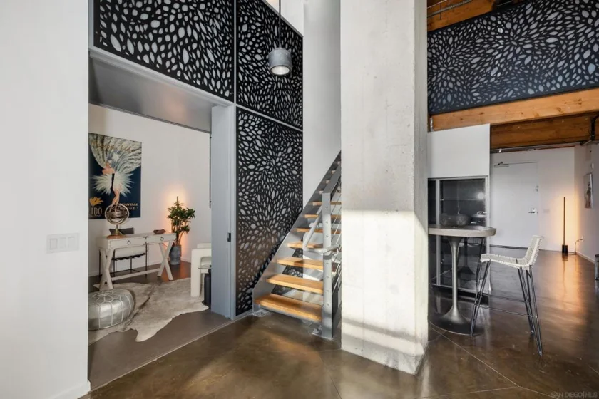 530 S Hewitt Street #131 photo 30
