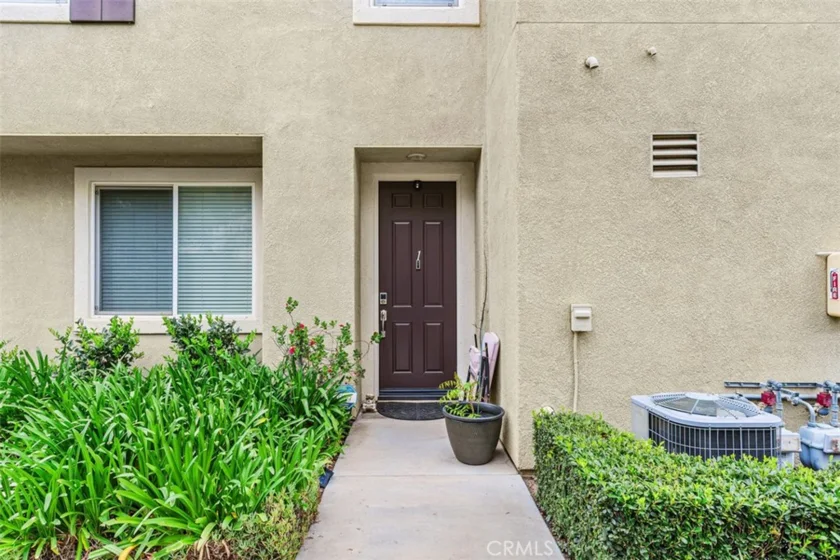27424 Woburn Court #1 photo 23