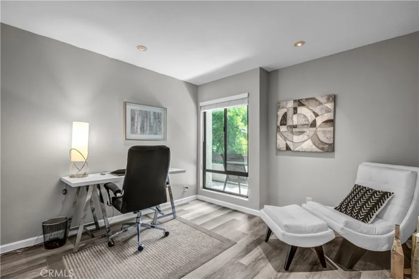 950 N Kings Road #103 photo 12