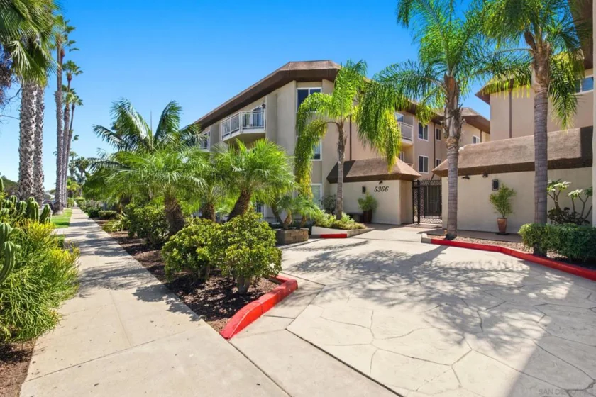 5366 La Jolla #305C photo 5