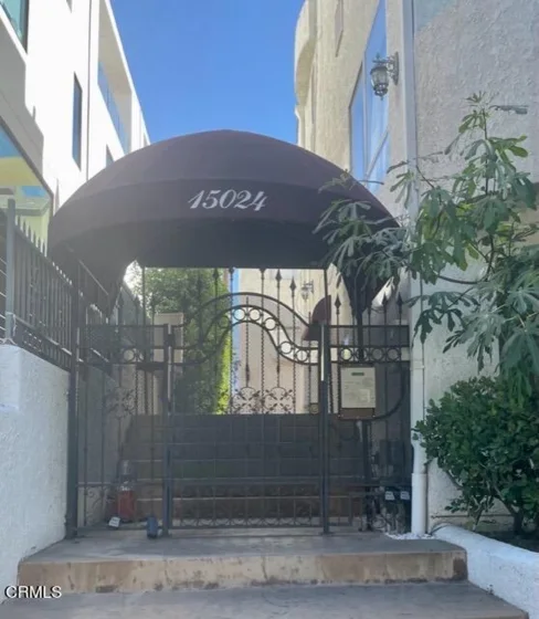 15024 Moorpark Street #5 photo 1