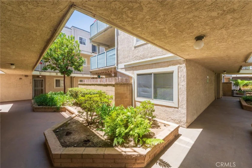 628 Daisy Avenue #225 photo 21