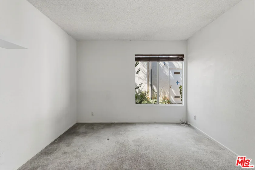 5700 Etiwanda Avenue #136 photo 6