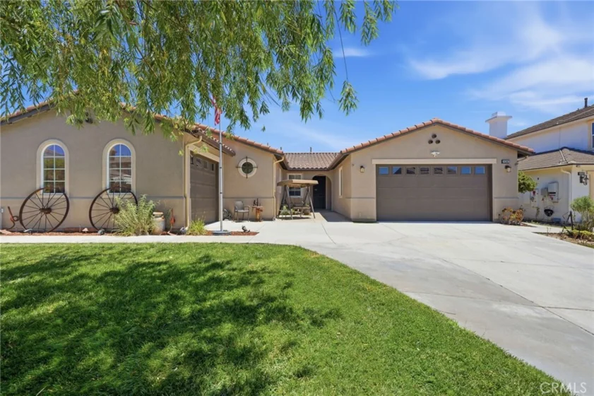 28382 Beacon Bay Circle photo 1