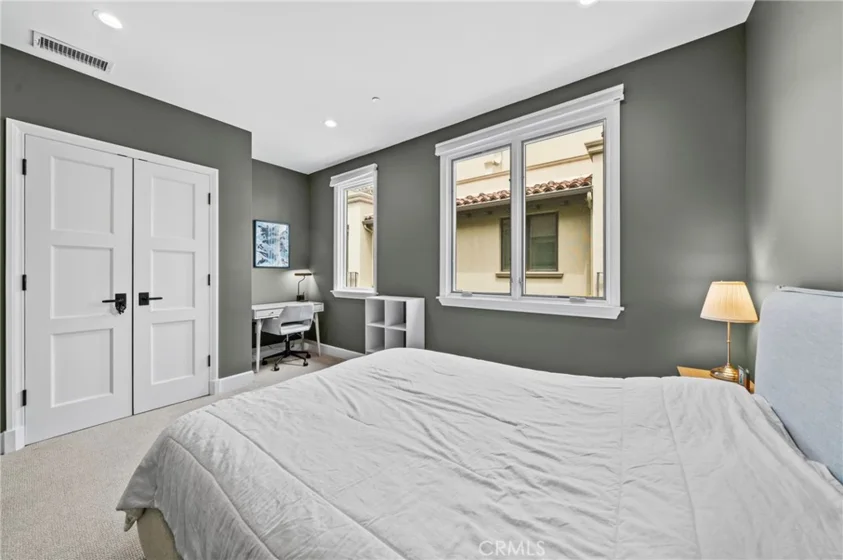 823 S Bundy Drive #110 photo 32