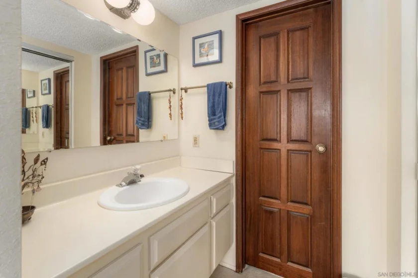 5715 Baltimore #34 photo 16