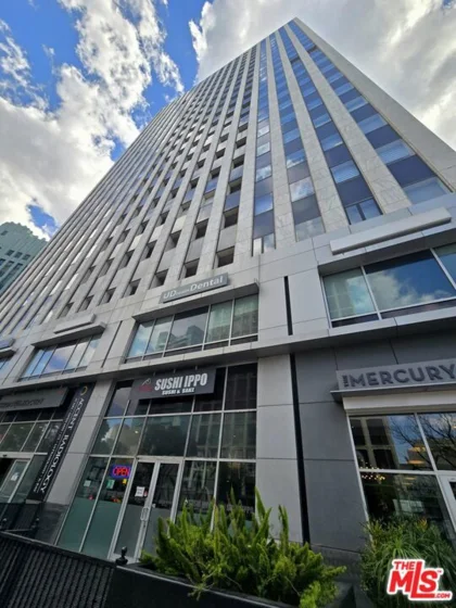 3810 Wilshire Boulevard #712 photo 1