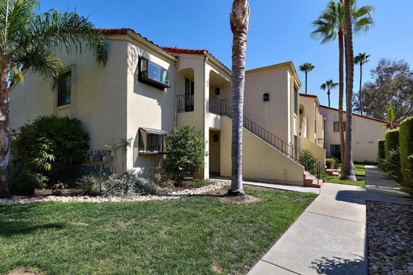 3160 Vista Grande photo 1