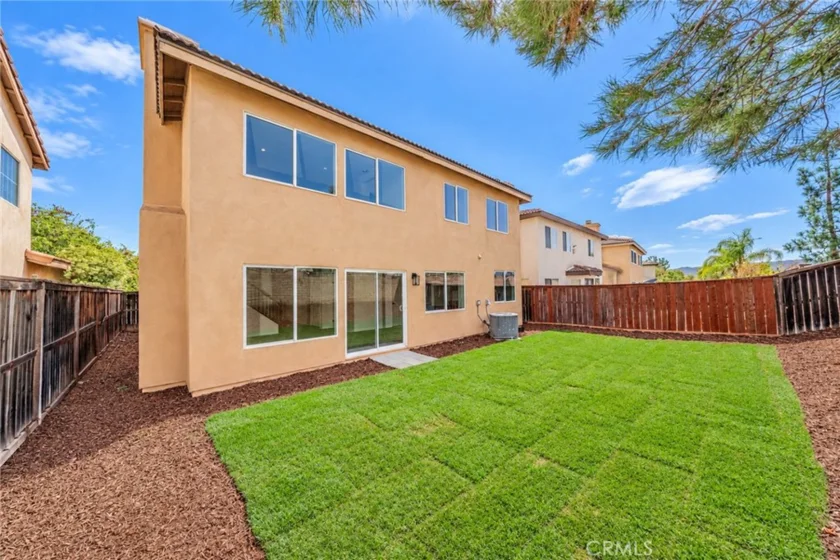25892 Marco Polo Street photo 26