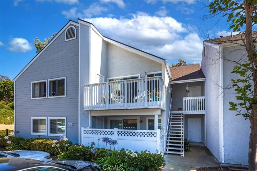19 Terrace Circle photo 1