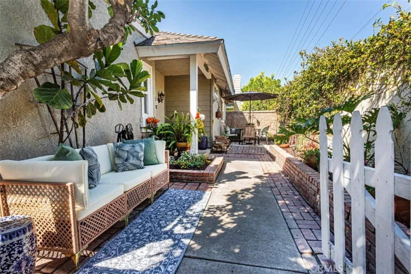 24 Riverstone photo 6