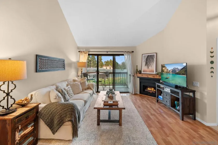 12245 Carmel Vista #290 photo 2