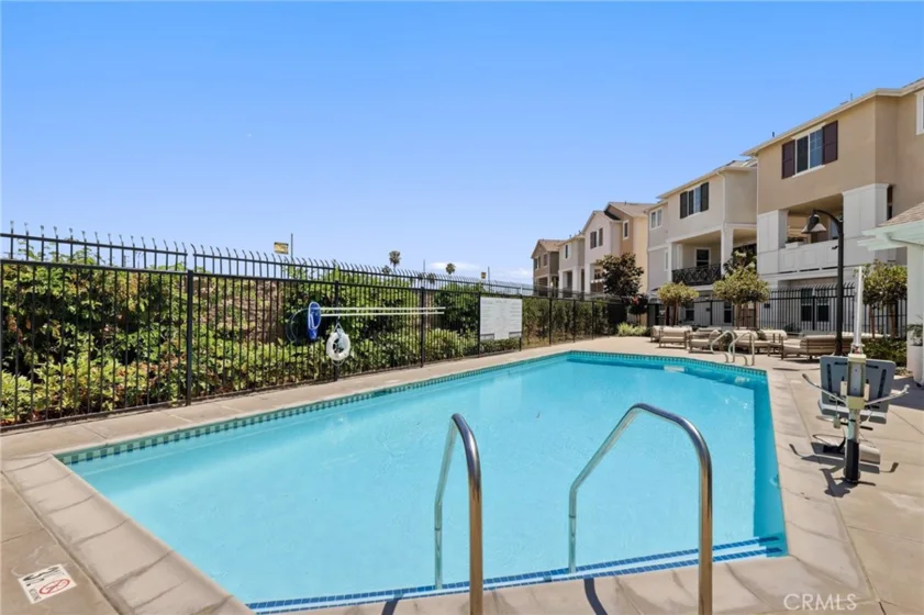 175 W La Palma Avenue #6 photo 32