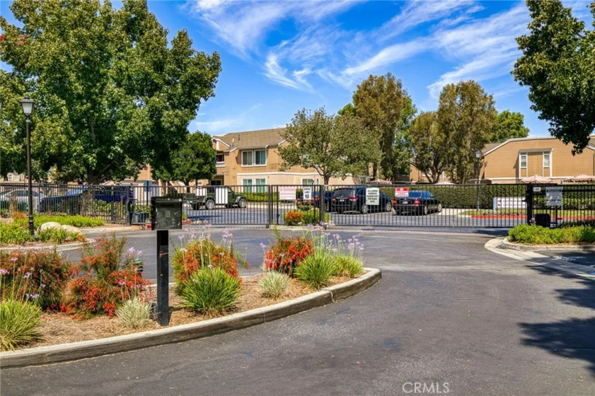 10435 W Briar Oaks Drive #A photo 2