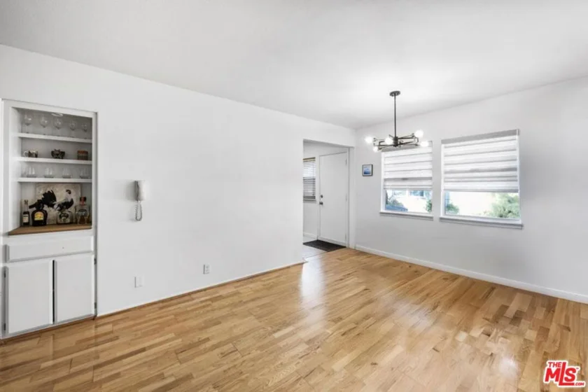 5825 Bowcroft Street #1 photo 21