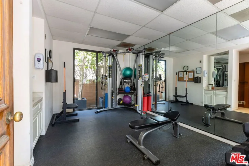 11939 Gorham Avenue #204 photo 27