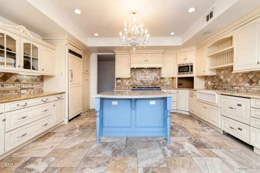 380 S Orange Grove Boulevard #12 photo 8