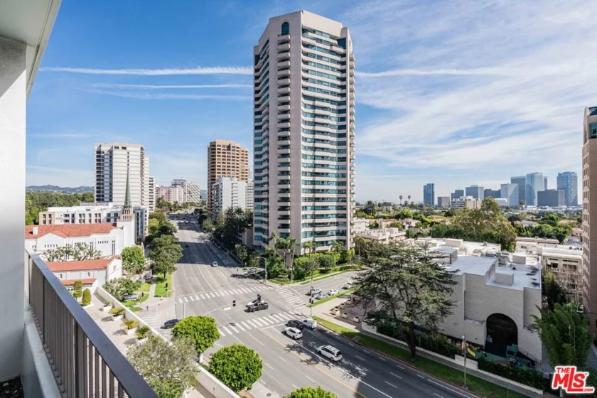 10501 Wilshire Boulevard #1012 photo 4