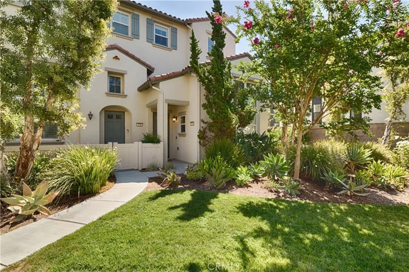 372 W Linden Drive photo 1