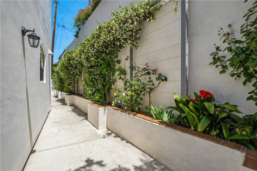 407 Avenida Santa Barbara #A photo 31