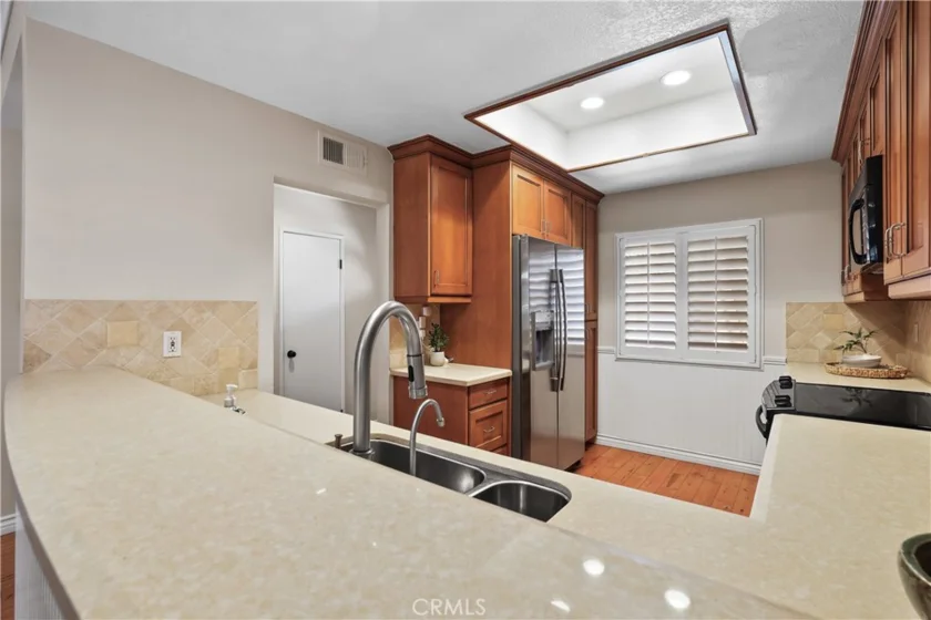 366 Villa Point photo 19