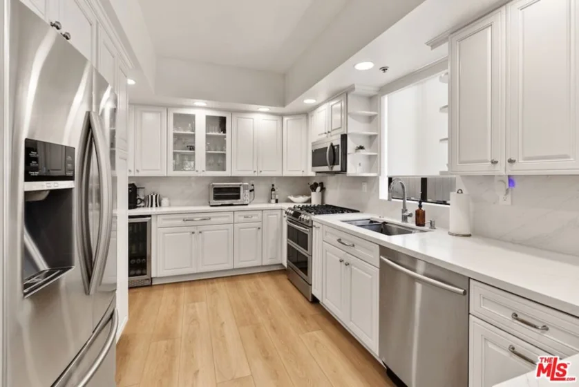 10620 Eastborne Avenue #102 photo 5