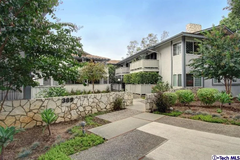 389 Cliff Drive #11 photo 1