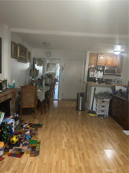 21801 Roscoe photo 4