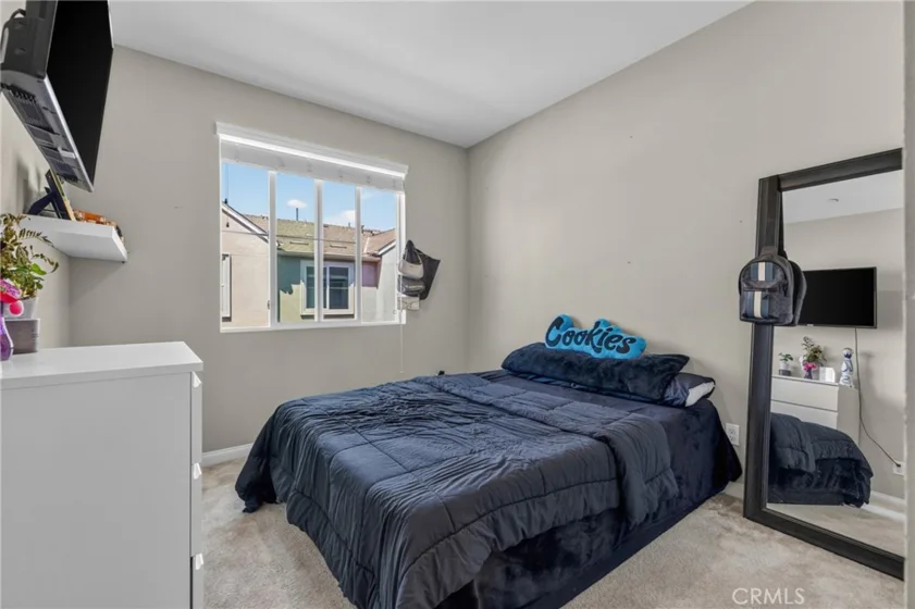 2098 Bluestone photo 12