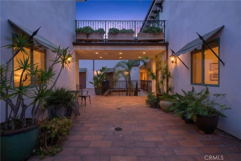 4301 Los Feliz #12 photo 51