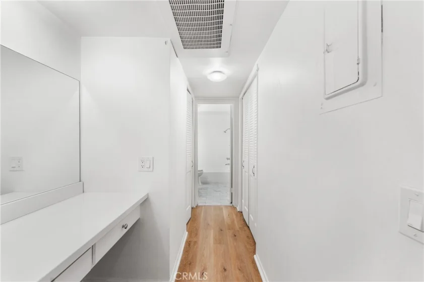 972 E California #207 photo 19