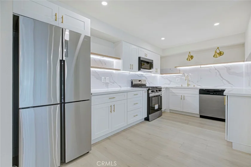 500 Jackson Place #201 photo 1