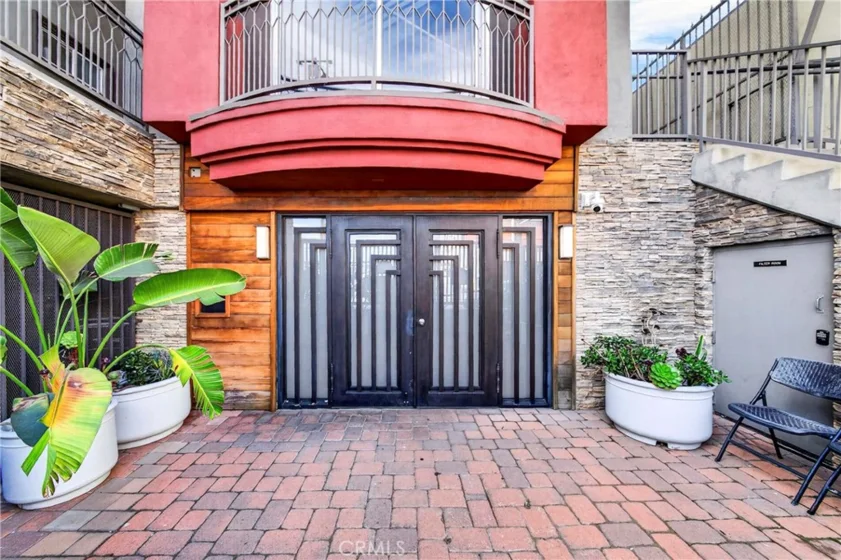 11124 Burbank Boulevard #108 photo 47