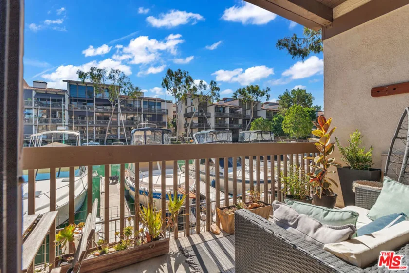 5130 Marina Pacifica Drive photo 3