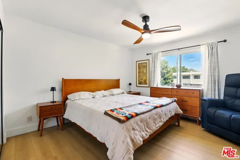 11813 Runnymede Street #36 photo 9