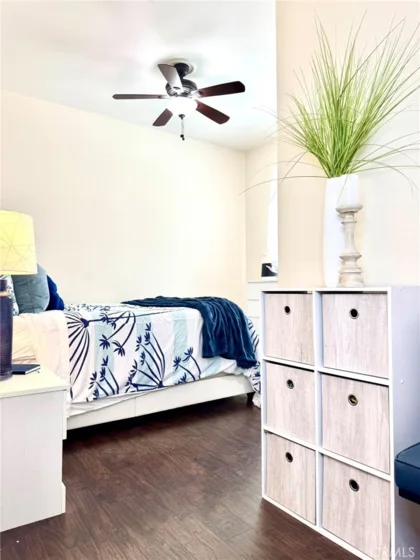 44942 Bellflower photo 23
