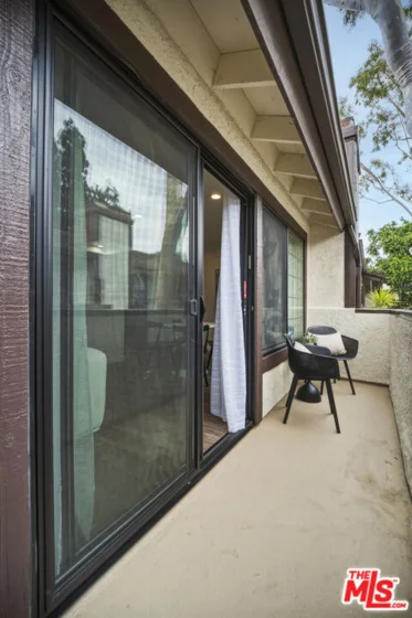 21811 Saticoy Street #23 photo 16