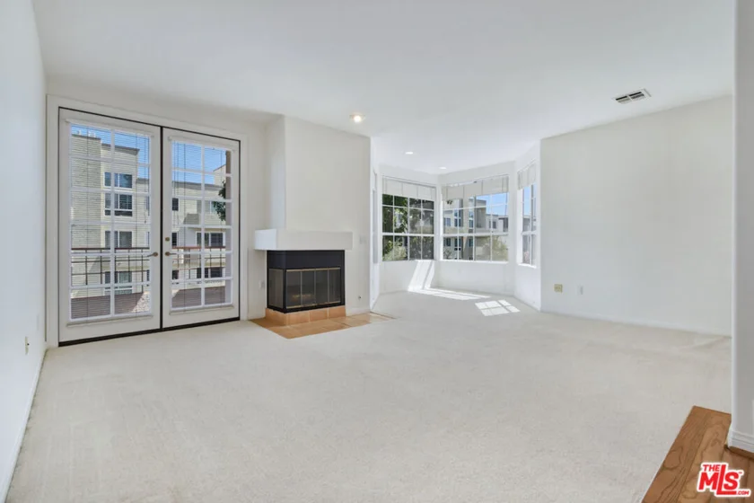 14570 Benefit Street #201 photo 13