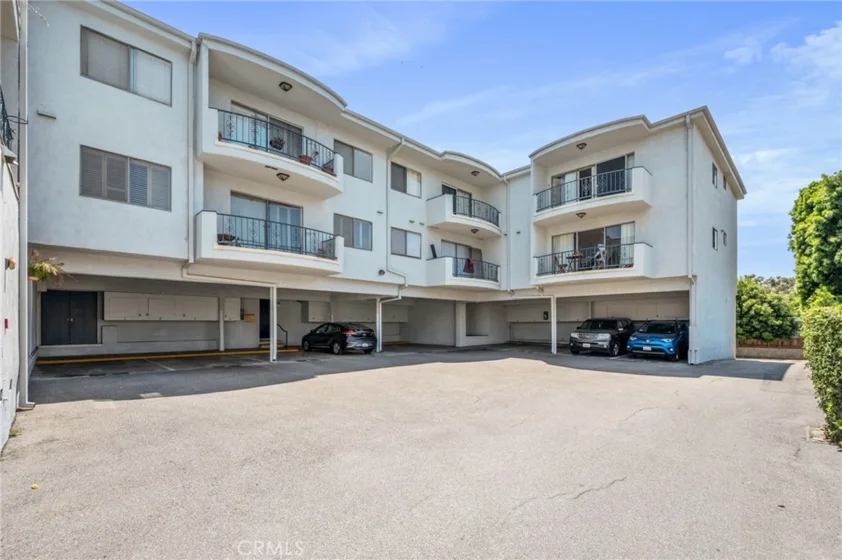 972 E California #307 photo 23