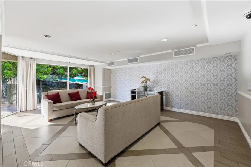 4501 Cedros Avenue #330 photo 32