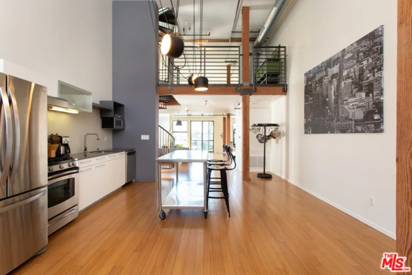 4115 Glencoe Avenue #411 photo 1