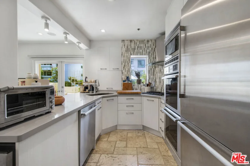 11838 Kiowa Avenue #101 photo 9