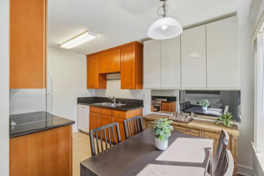 8581 Villa La Jolla #J photo 2