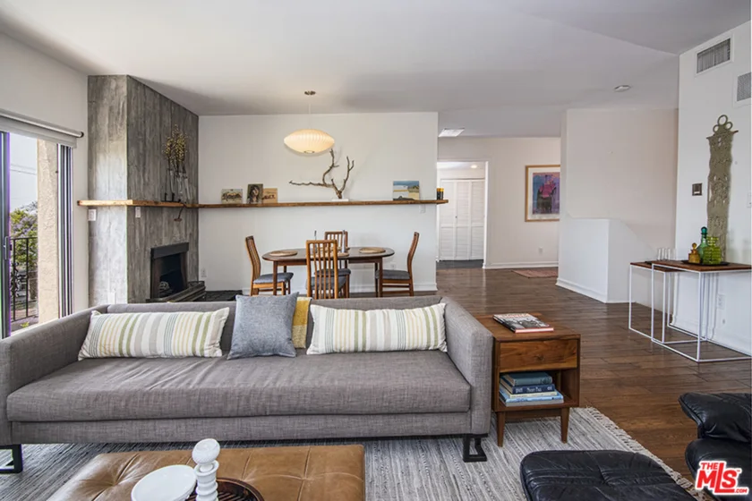 4555 Franklin Avenue #10 photo 1