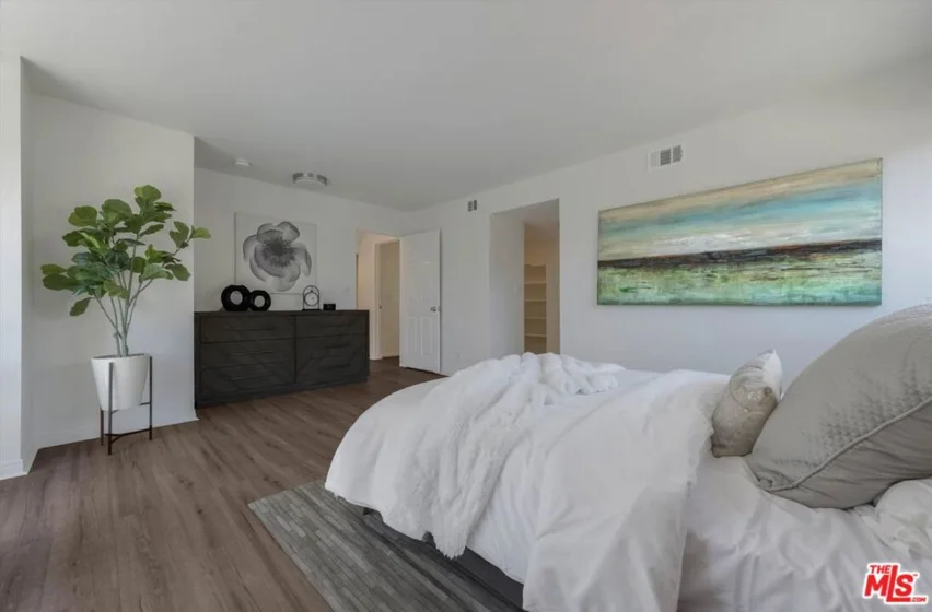 245 Hollister Avenue #1 photo 14